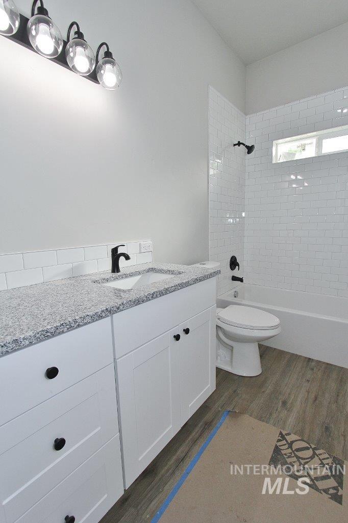 121 NW 2nd St, Ontario, Oregon 97914, 4 Bedrooms, 2.5 Bathrooms, Residential For Sale, Price $420,000,MLS 98974020