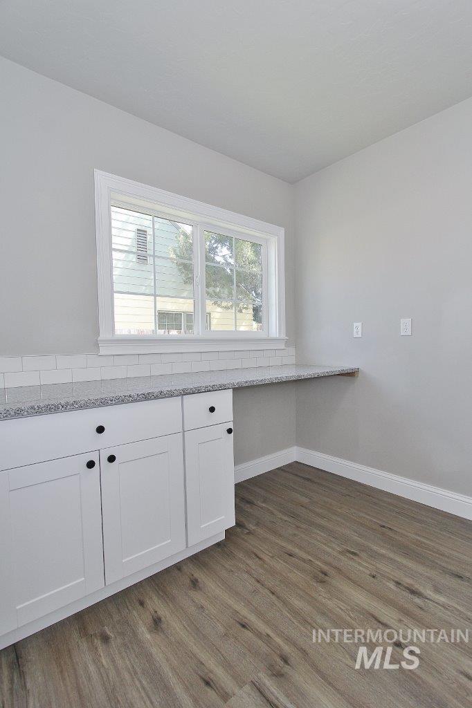 121 NW 2nd St, Ontario, Oregon 97914, 4 Bedrooms, 2.5 Bathrooms, Residential For Sale, Price $369,999, 98974020
