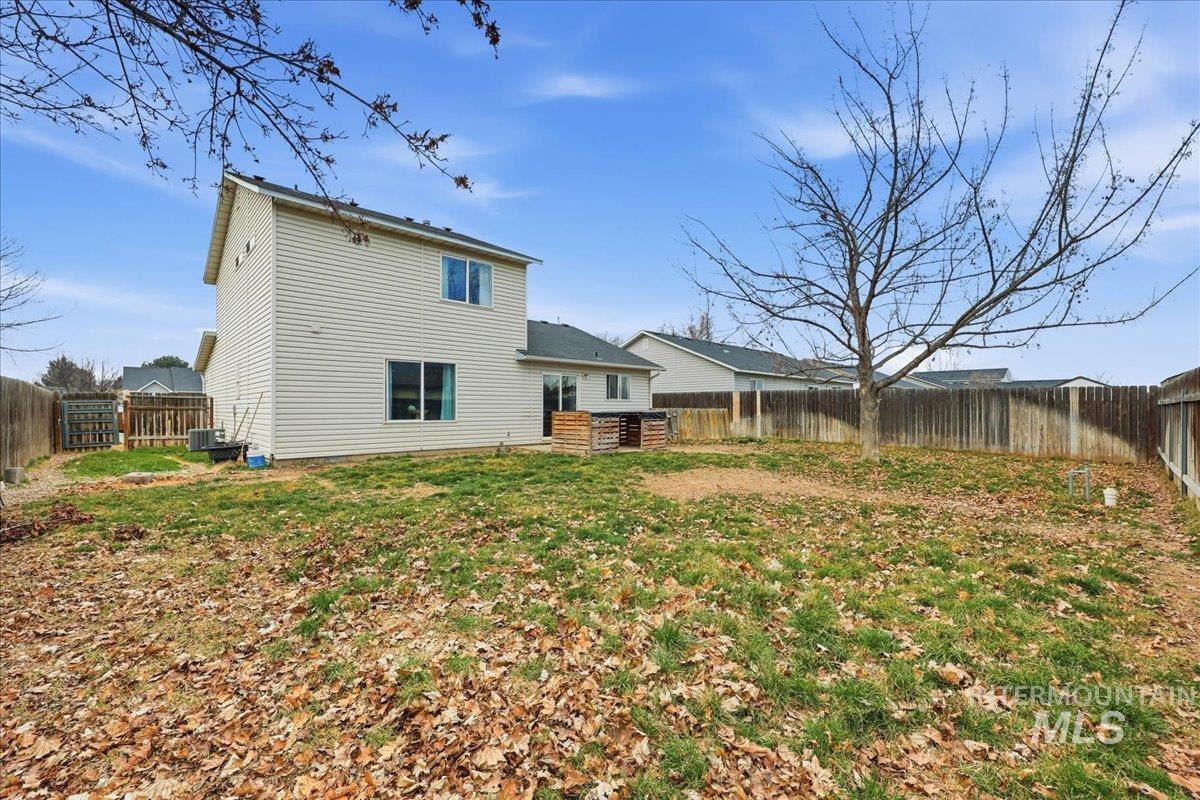 16310 N Asbury Dr, Nampa, Idaho 83651, 3 Bedrooms, 2.5 Bathrooms, Residential For Sale, Price $369,000,MLS 98974022