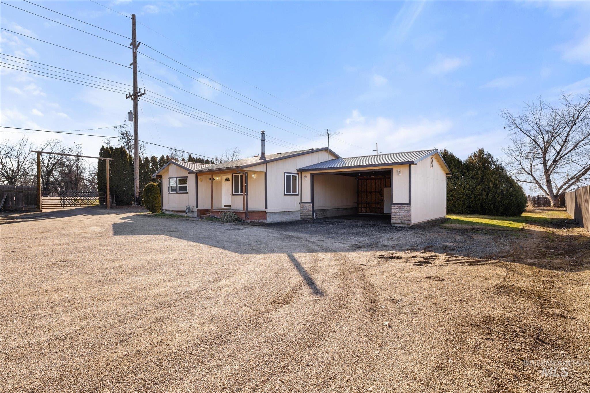 9820 Highway 44, Middleton, Idaho 83644, 3 Bedrooms, 2 Bathrooms, Residential For Sale, Price $399,500,MLS 98974024