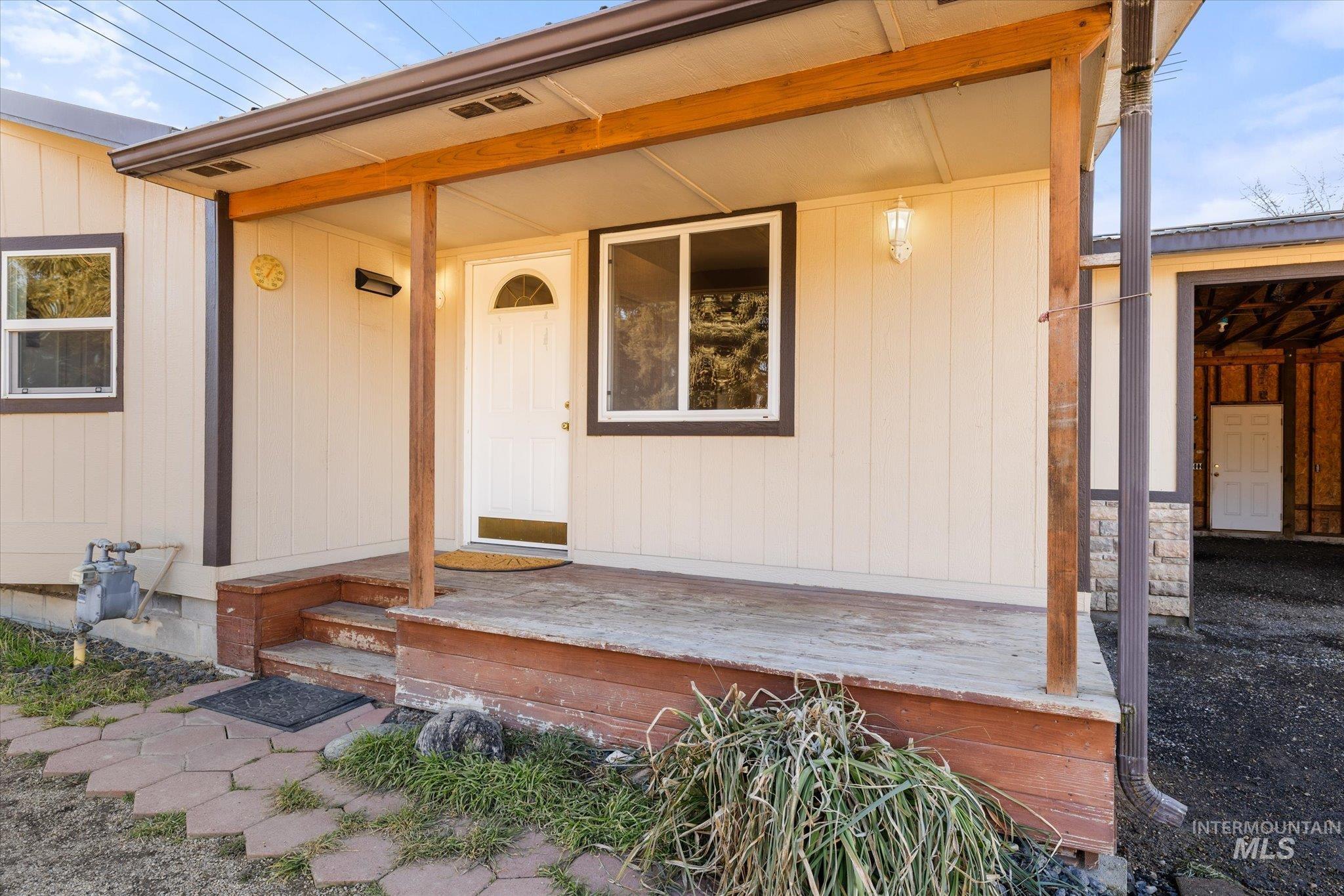 9820 Highway 44, Middleton, Idaho 83644, 3 Bedrooms, 2 Bathrooms, Residential For Sale, Price $399,500,MLS 98974024