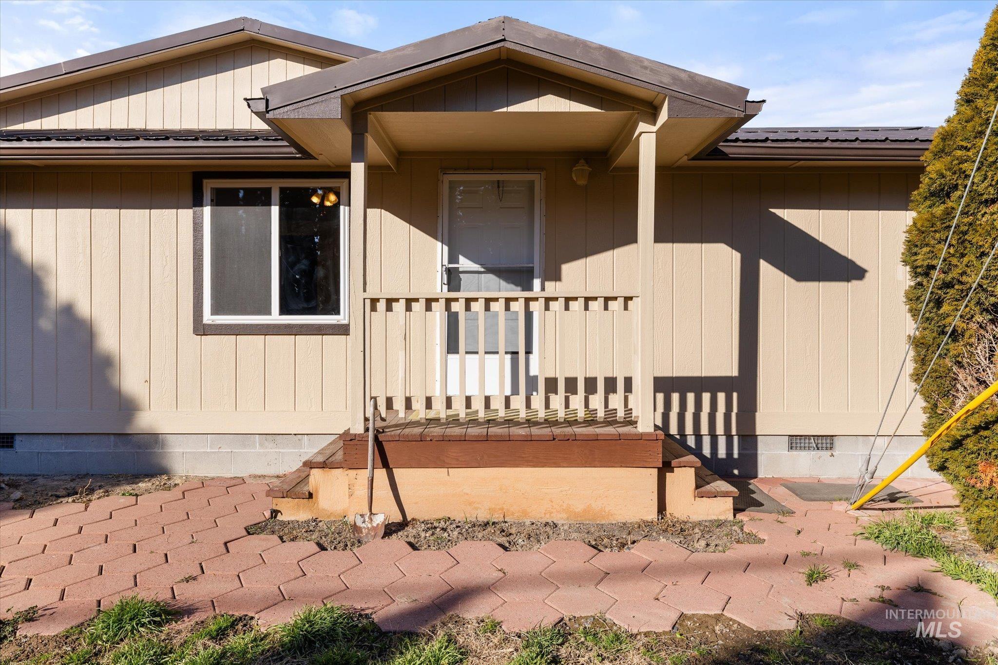 9820 Highway 44, Middleton, Idaho 83644, 3 Bedrooms, 2 Bathrooms, Residential For Sale, Price $399,500,MLS 98974024