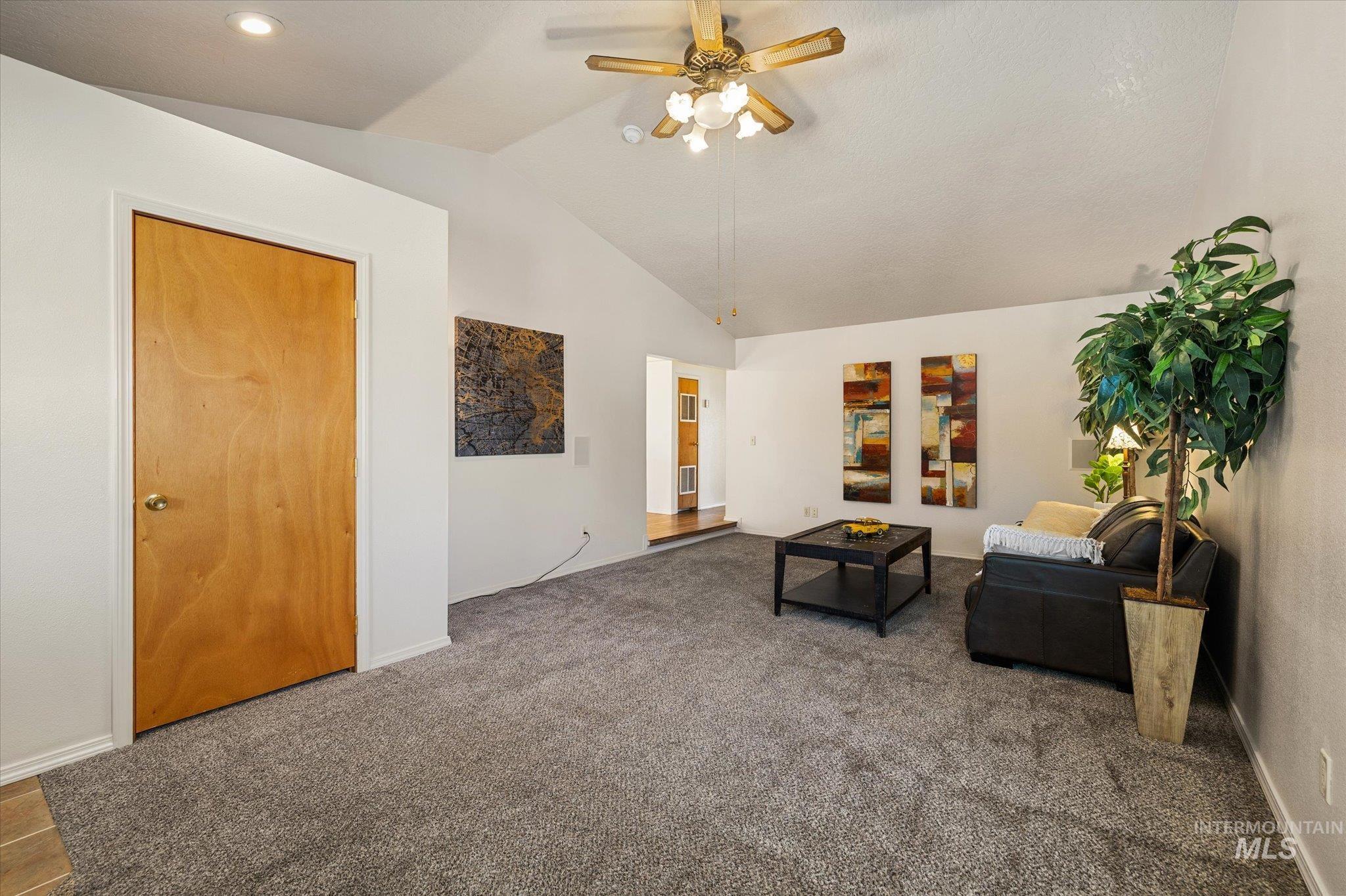 9820 Highway 44, Middleton, Idaho 83644, 3 Bedrooms, 2 Bathrooms, Residential For Sale, Price $399,500,MLS 98974024