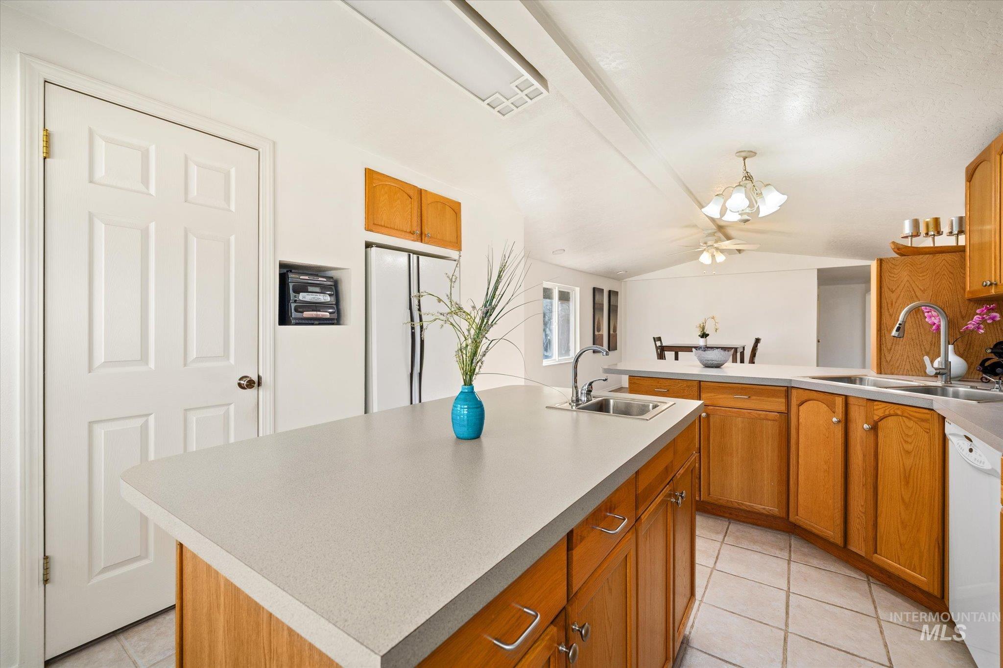 9820 Highway 44, Middleton, Idaho 83644, 3 Bedrooms, 2 Bathrooms, Residential For Sale, Price $399,500,MLS 98974024