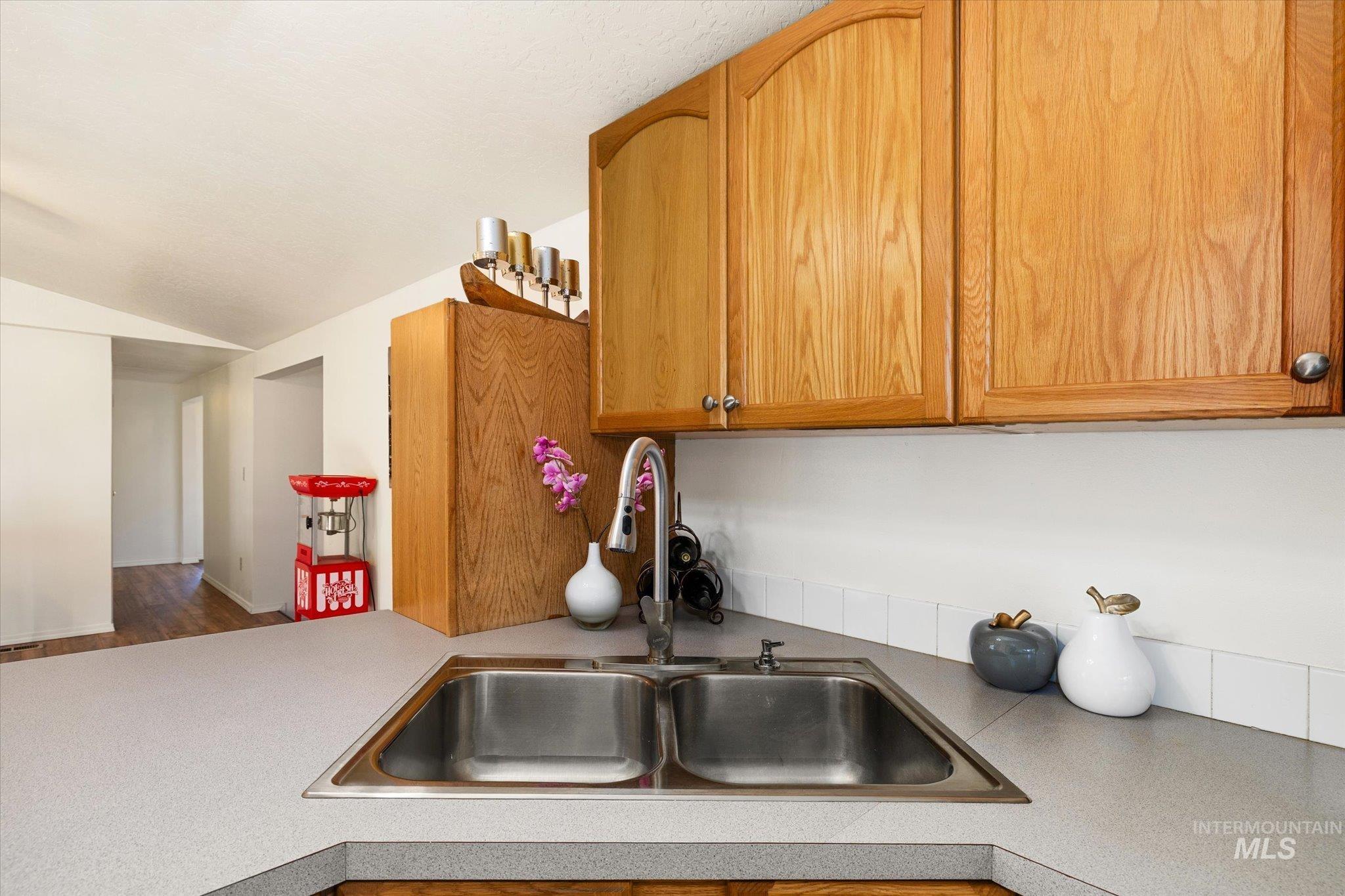 9820 Highway 44, Middleton, Idaho 83644, 3 Bedrooms, 2 Bathrooms, Residential For Sale, Price $399,500,MLS 98974024