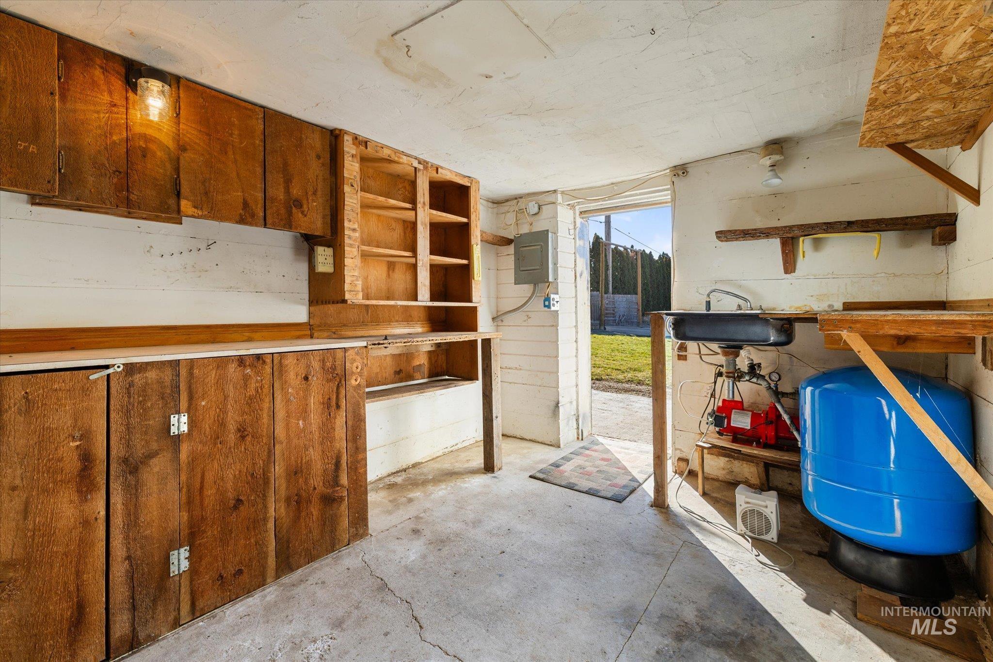 9820 Highway 44, Middleton, Idaho 83644, 3 Bedrooms, 2 Bathrooms, Residential For Sale, Price $399,500,MLS 98974024