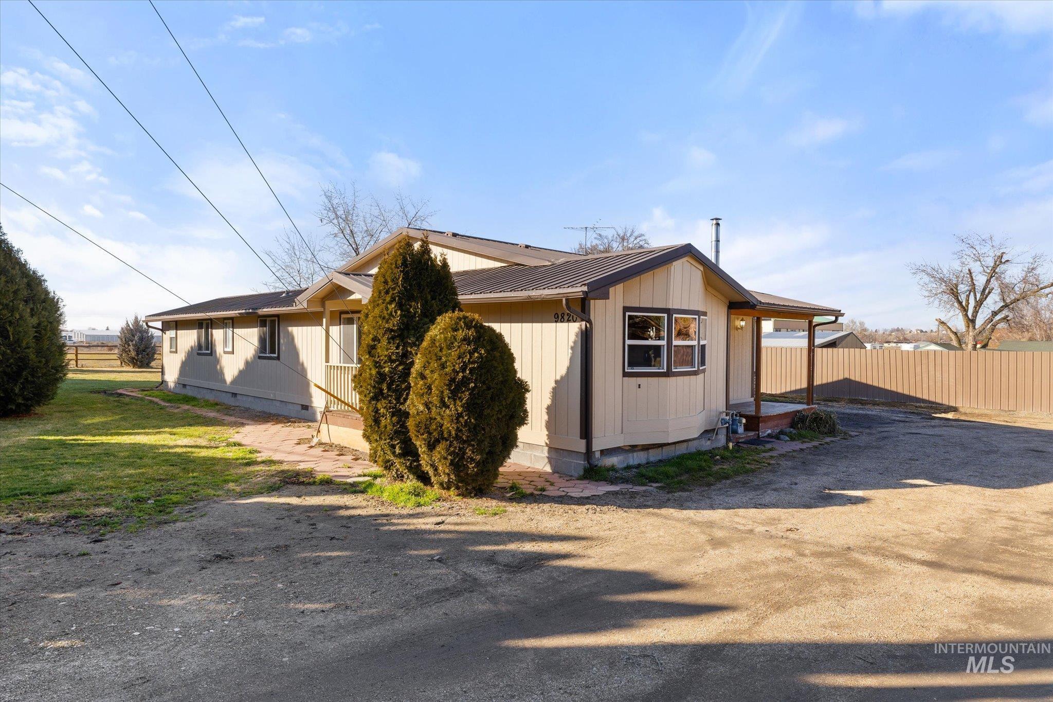 9820 Highway 44, Middleton, Idaho 83644, 3 Bedrooms, 2 Bathrooms, Residential For Sale, Price $399,500,MLS 98974024