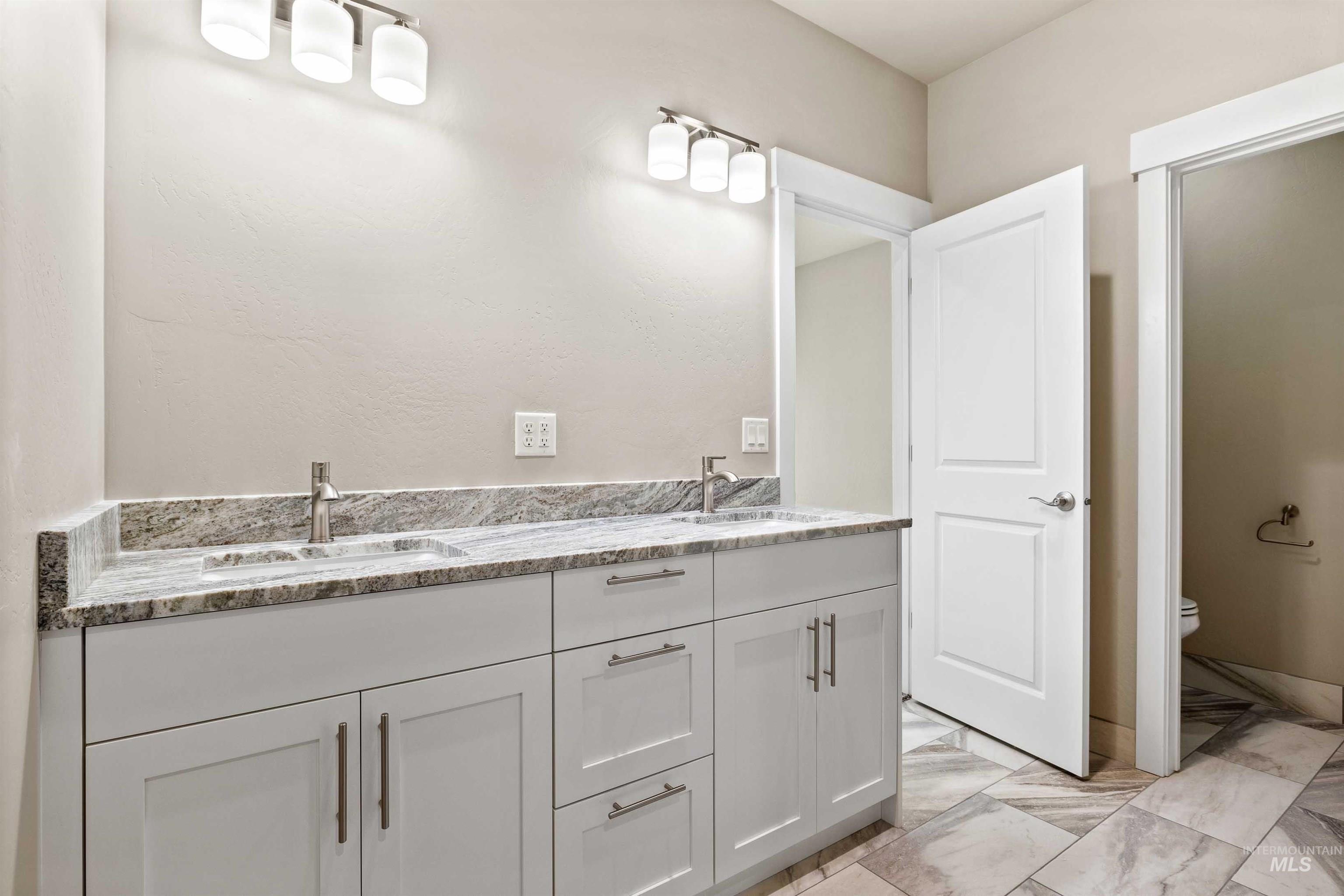 1025 Northridge Way, Kimberly, Idaho 83341-1844, 4 Bedrooms, 2 Bathrooms, Residential For Sale, Price $495,000,MLS 98974025