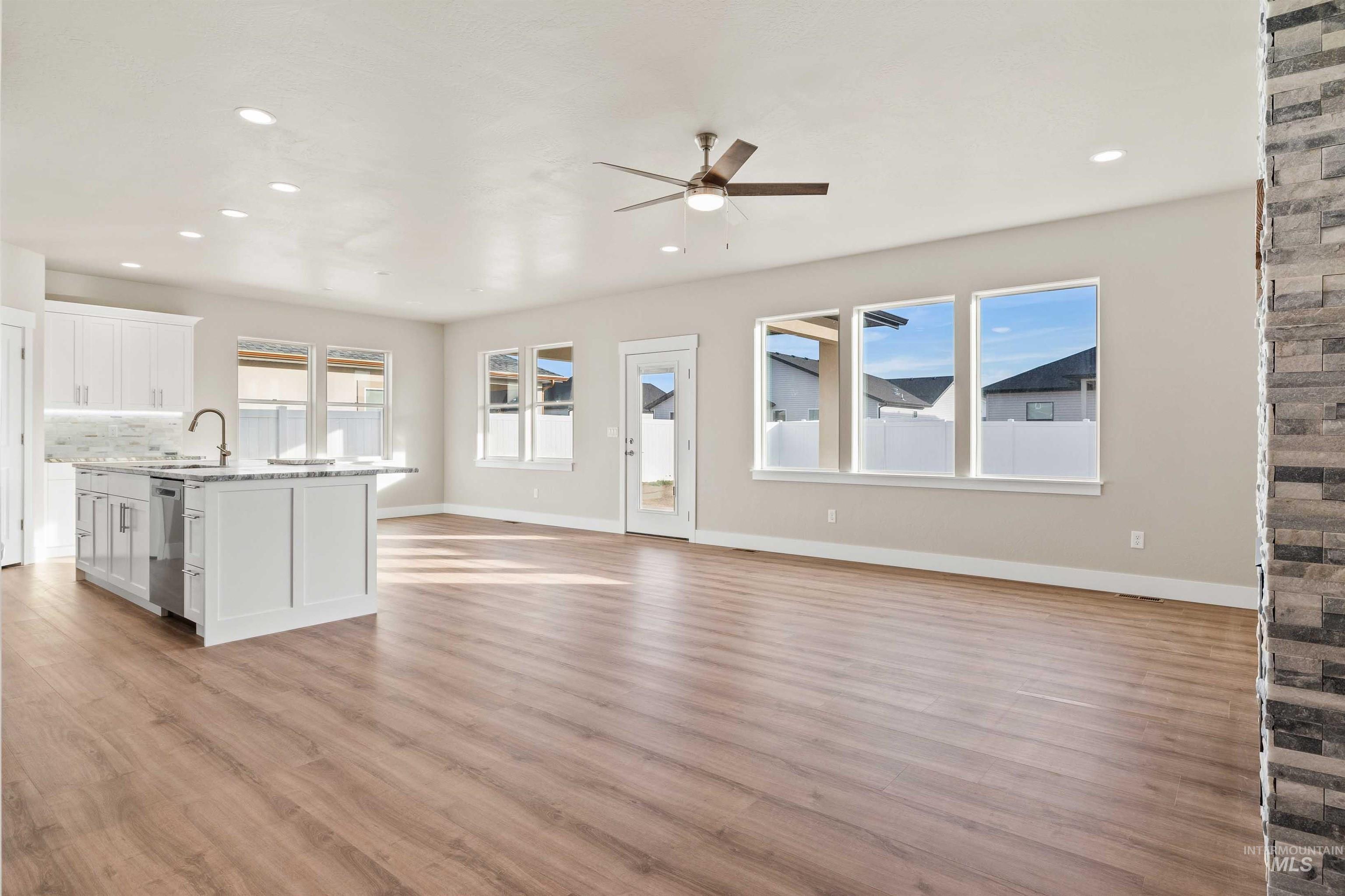 1025 Northridge Way, Kimberly, Idaho 83341-1844, 4 Bedrooms, 2 Bathrooms, Residential For Sale, Price $495,000,MLS 98974025