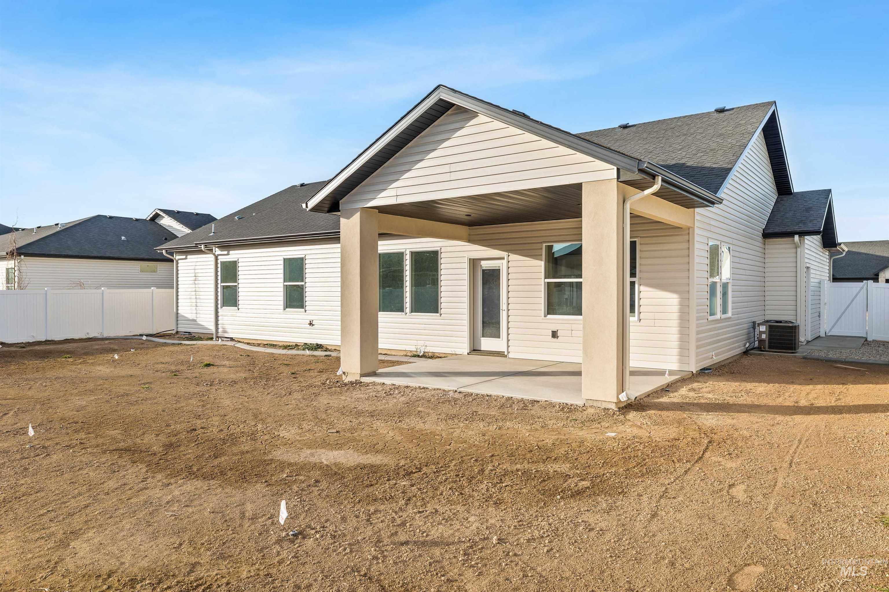 1025 Northridge Way, Kimberly, Idaho 83341-1844, 4 Bedrooms, 2 Bathrooms, Residential For Sale, Price $495,000,MLS 98974025