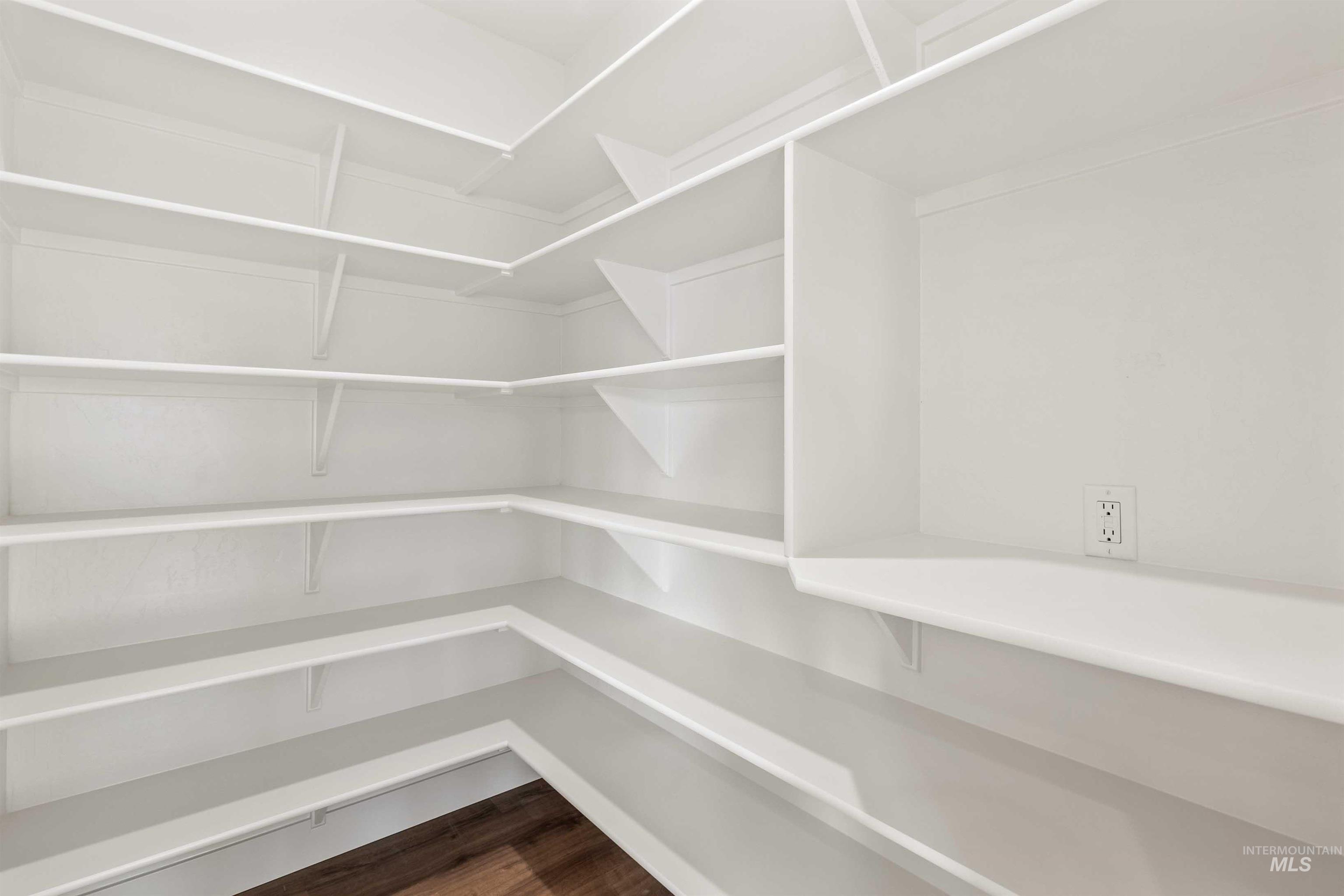 1025 Northridge Way, Kimberly, Idaho 83341-1844, 4 Bedrooms, 2 Bathrooms, Residential For Sale, Price $495,000,MLS 98974025