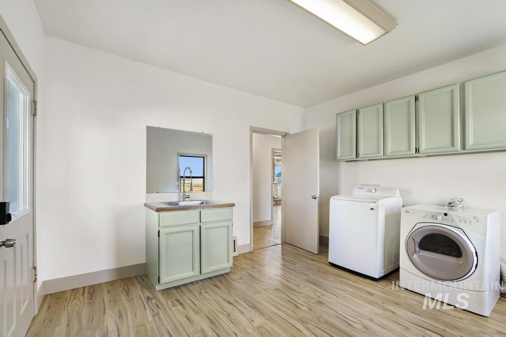 176 HWY 74, Twin Falls, Idaho 83301, 4 Bedrooms, 2 Bathrooms, Residential For Sale, Price $498,000,MLS 98974026