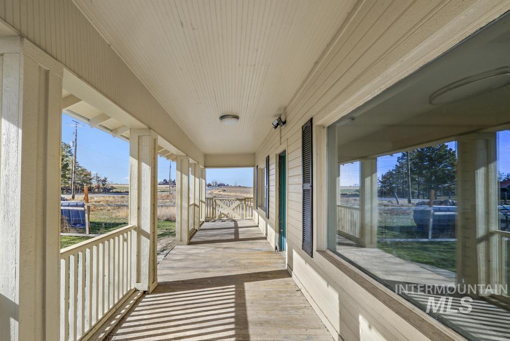 176 HWY 74, Twin Falls, Idaho 83301, 4 Bedrooms, 2 Bathrooms, Residential For Sale, Price $498,000,MLS 98974026