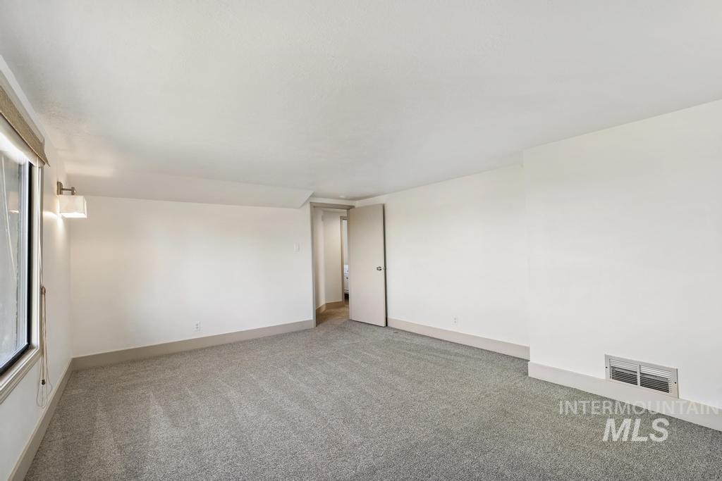 176 HWY 74, Twin Falls, Idaho 83301, 4 Bedrooms, 2 Bathrooms, Residential For Sale, Price $498,000,MLS 98974026