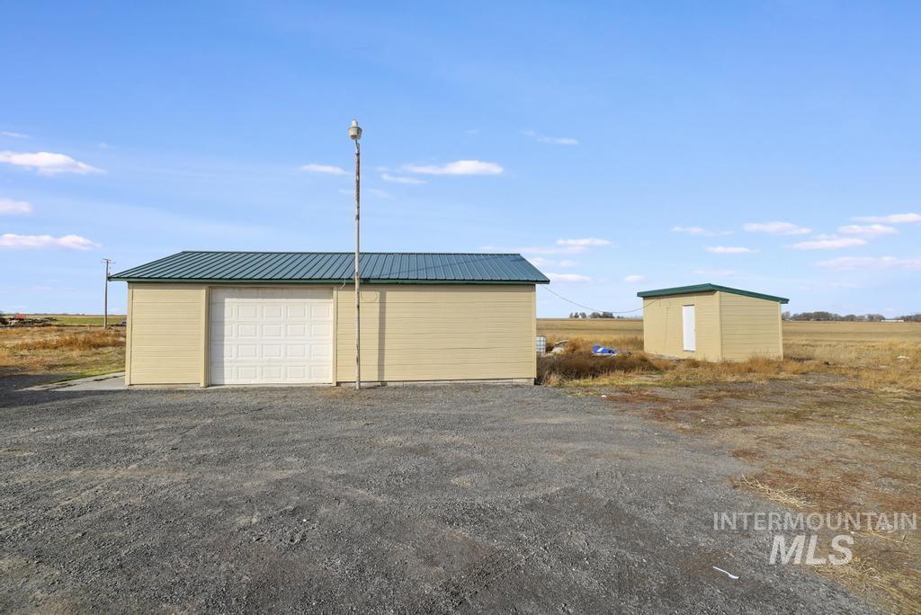 176 HWY 74, Twin Falls, Idaho 83301, 4 Bedrooms, 2 Bathrooms, Residential For Sale, Price $498,000,MLS 98974026