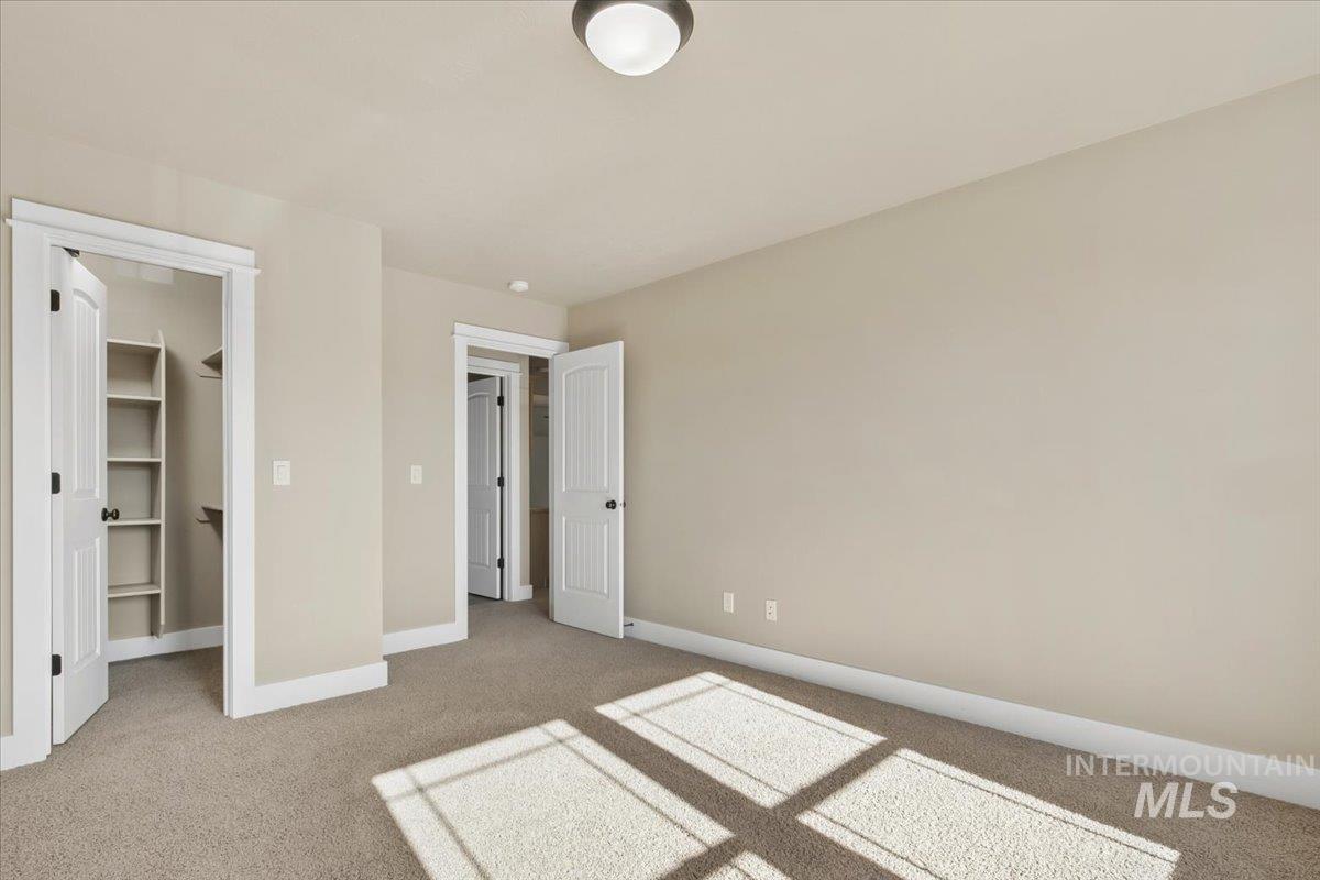 10258 W Brownstone Dr, Boise, Idaho 83709, 4 Bedrooms, 2.5 Bathrooms, Residential For Sale, Price $575,000,MLS 98974033