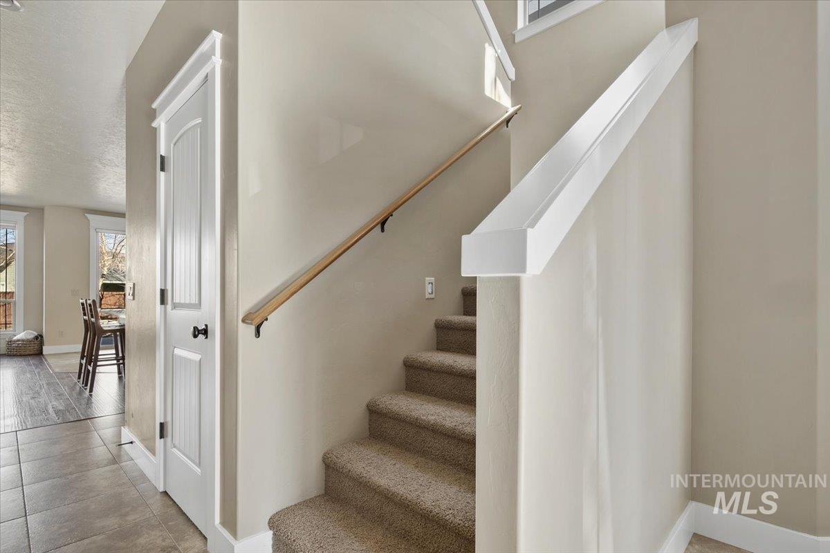 10258 W Brownstone Dr, Boise, Idaho 83709, 4 Bedrooms, 2.5 Bathrooms, Residential For Sale, Price $575,000,MLS 98974033