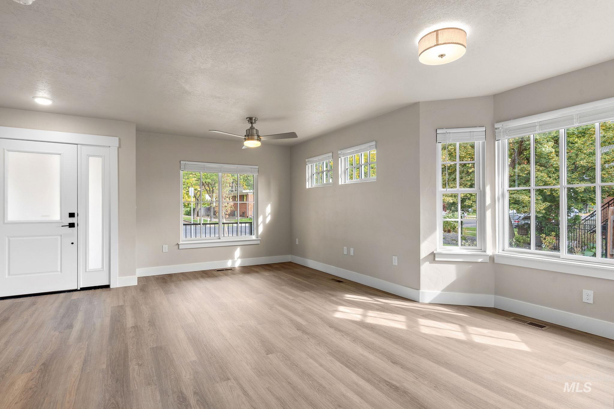 805/811 E McKinley St, Boise, Idaho 83712, 2 Bedrooms, 2.5 Bathrooms, Residential Income For Sale, Price $1,125,000,MLS 98974034