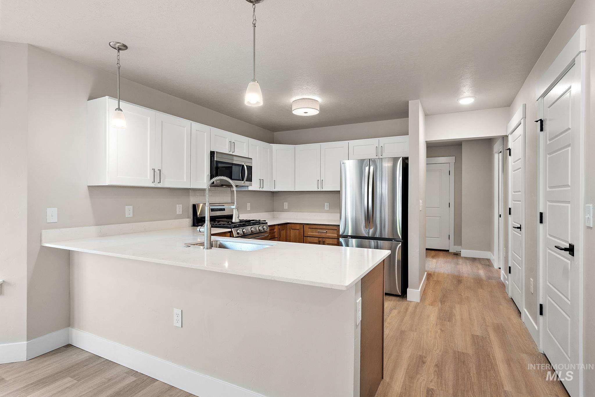 805/811 E McKinley St, Boise, Idaho 83712, 2 Bedrooms, 2.5 Bathrooms, Residential Income For Sale, Price $1,125,000,MLS 98974034