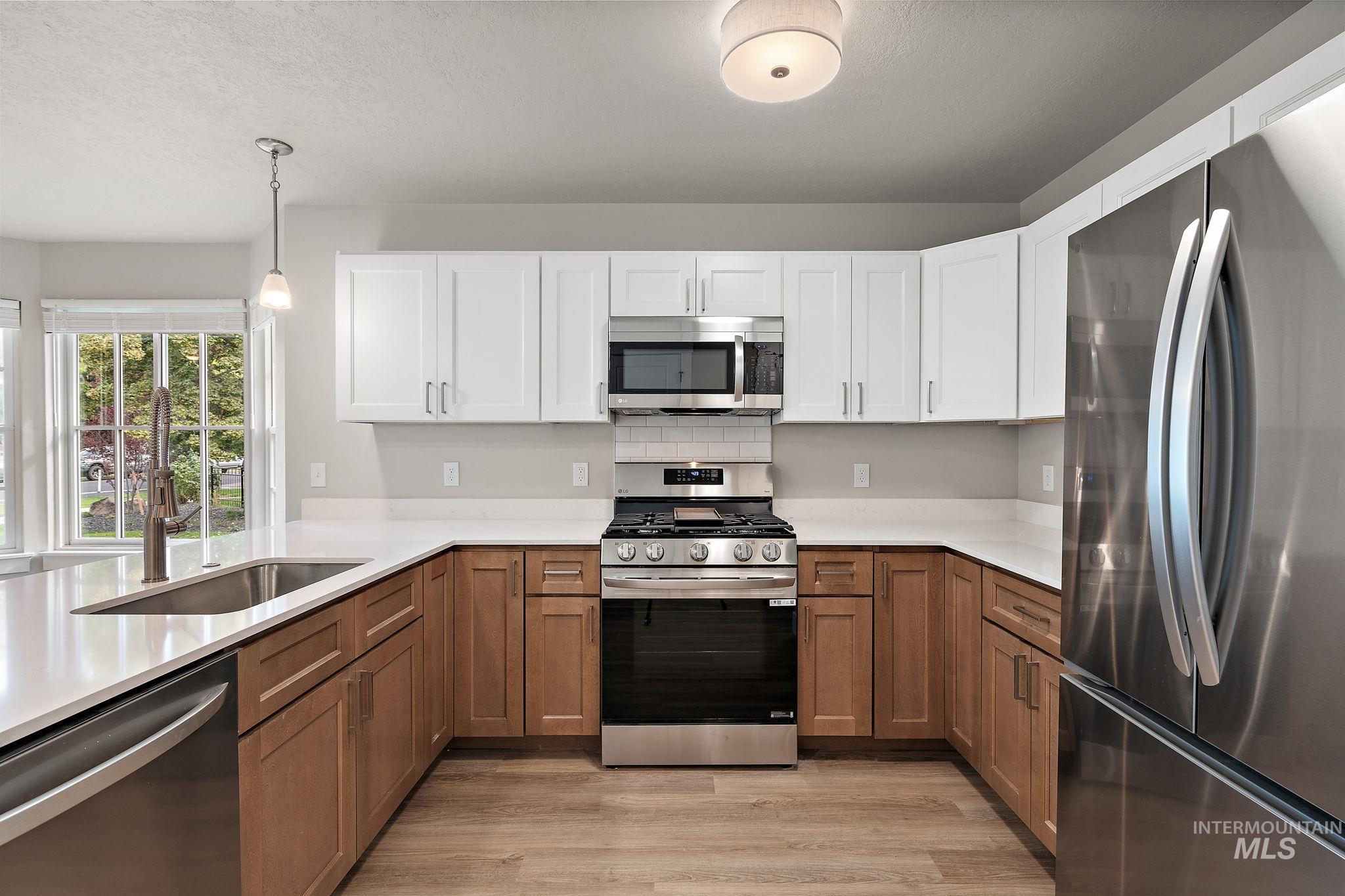 805/811 E McKinley St, Boise, Idaho 83712, 2 Bedrooms, 2.5 Bathrooms, Residential Income For Sale, Price $1,125,000,MLS 98974034