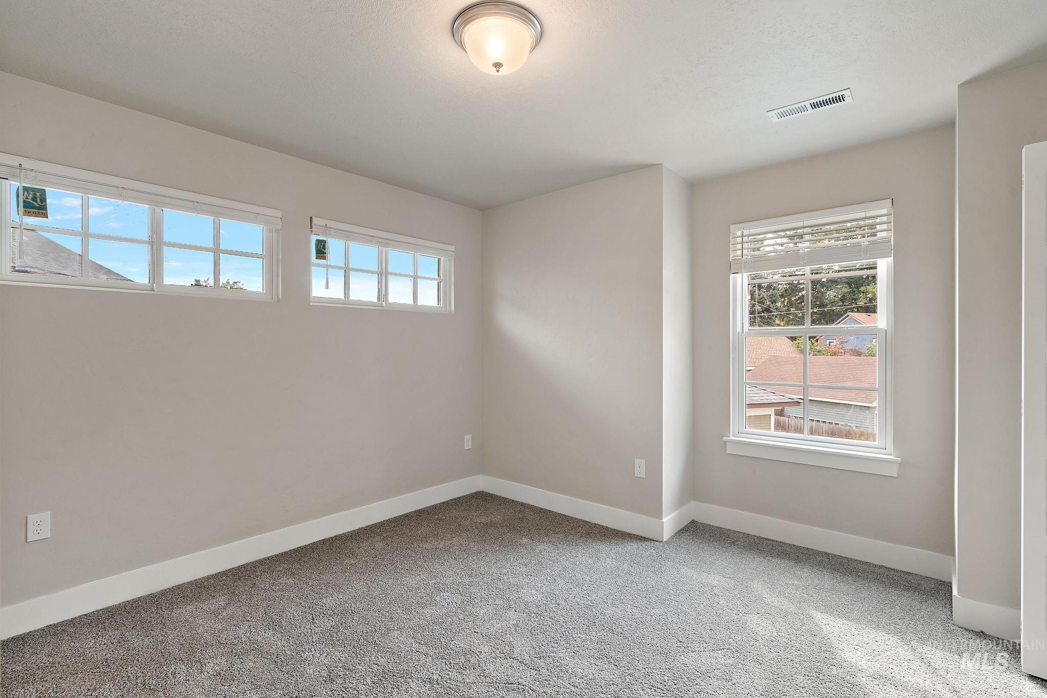 805/811 E McKinley St, Boise, Idaho 83712, 2 Bedrooms, 2.5 Bathrooms, Residential Income For Sale, Price $1,125,000,MLS 98974034