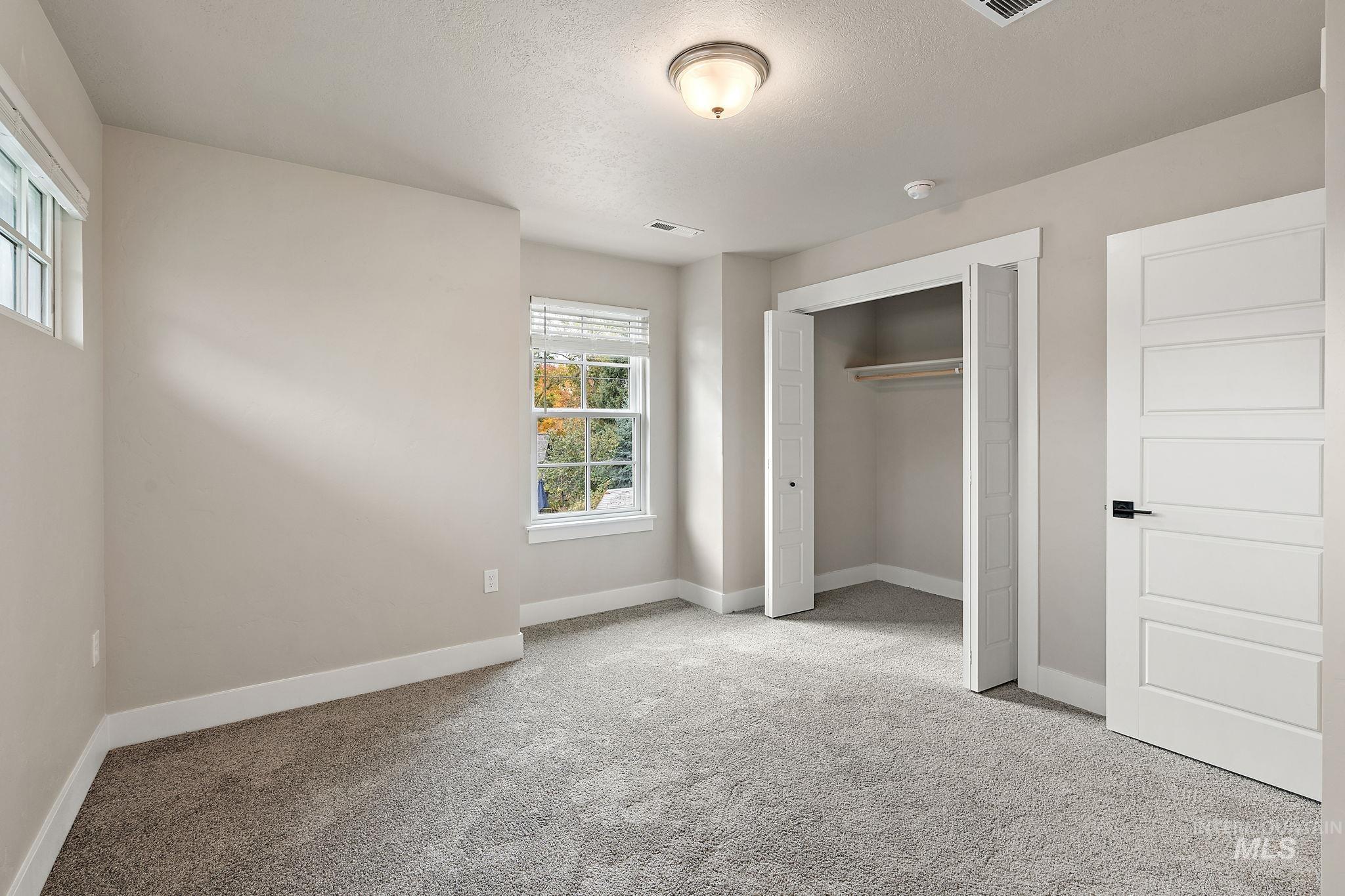 805/811 E McKinley St, Boise, Idaho 83712, 2 Bedrooms, 2.5 Bathrooms, Residential Income For Sale, Price $1,125,000,MLS 98974034