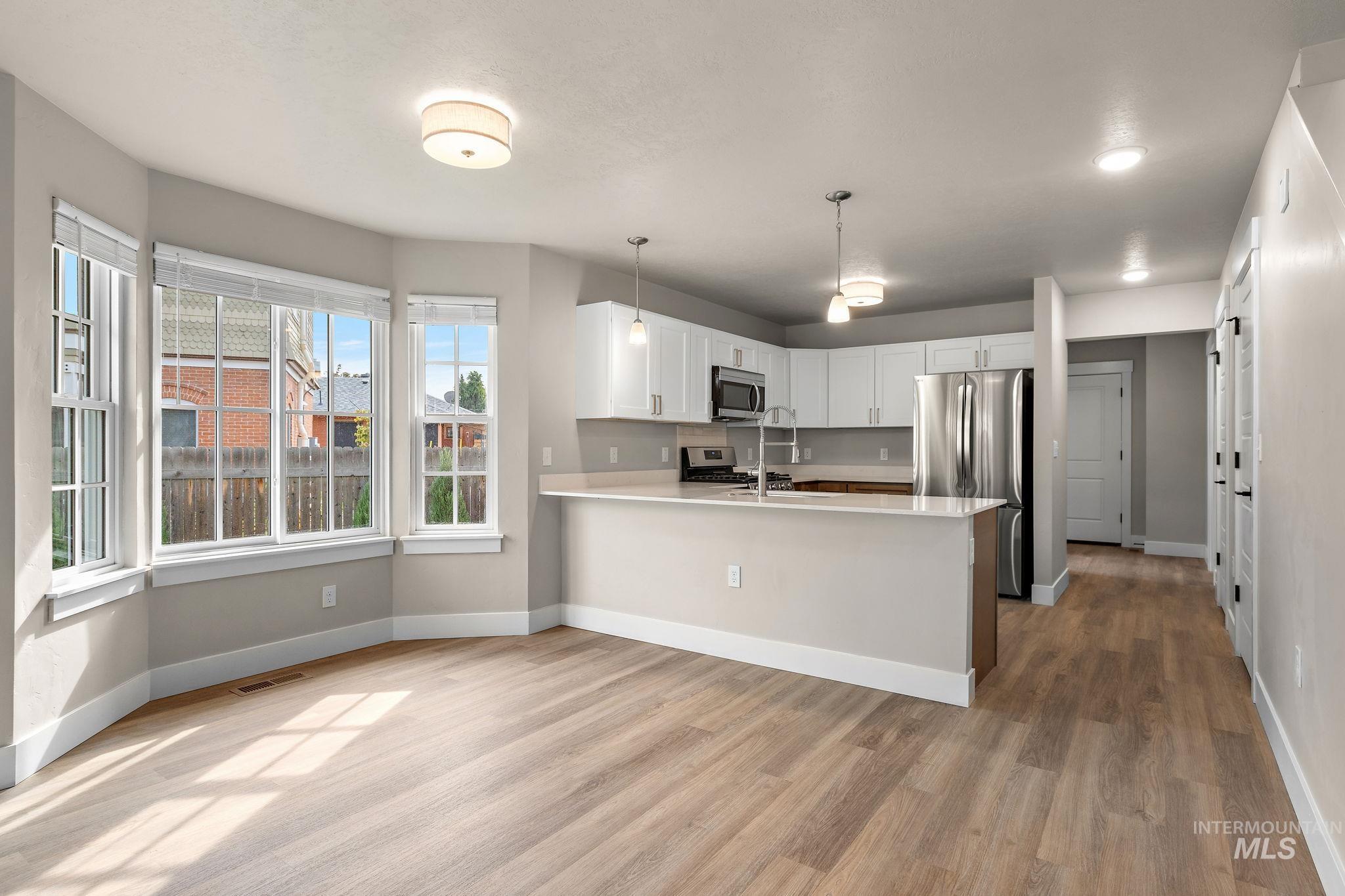 805/811 E McKinley St, Boise, Idaho 83712, 2 Bedrooms, 2.5 Bathrooms, Residential Income For Sale, Price $1,125,000,MLS 98974034