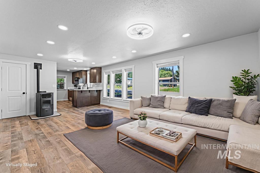 311 N School Street, Cascade, Idaho 83611, 3 Bedrooms, 2 Bathrooms, Residential For Sale, Price $459,000,MLS 98974035