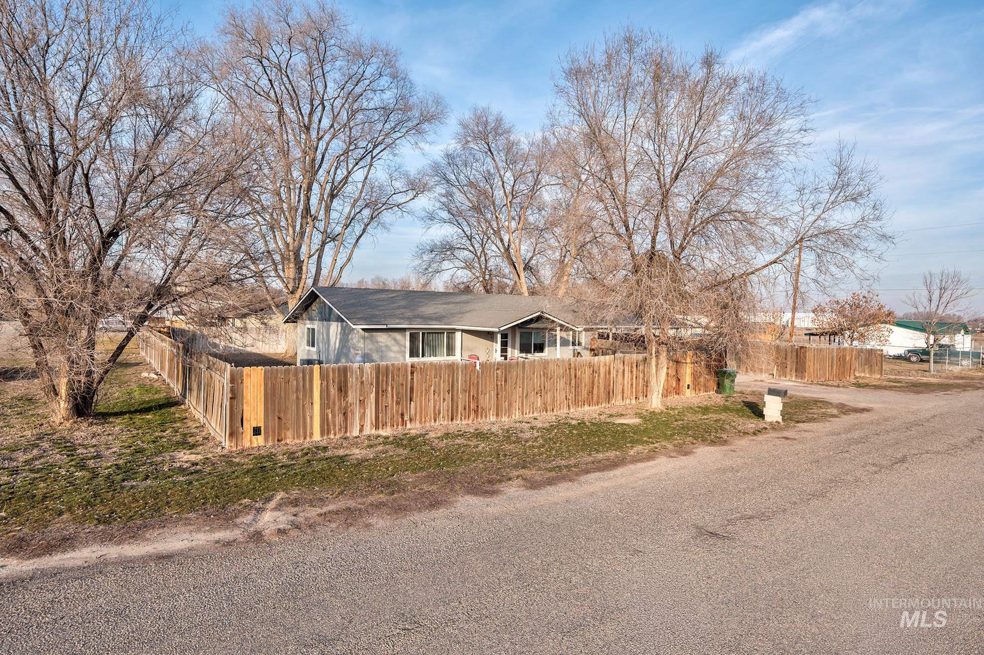 1394 Morton St., Vale, Oregon 97918, 2 Bedrooms, 1 Bathroom, Residential For Sale, Price $285,000,MLS 98974041