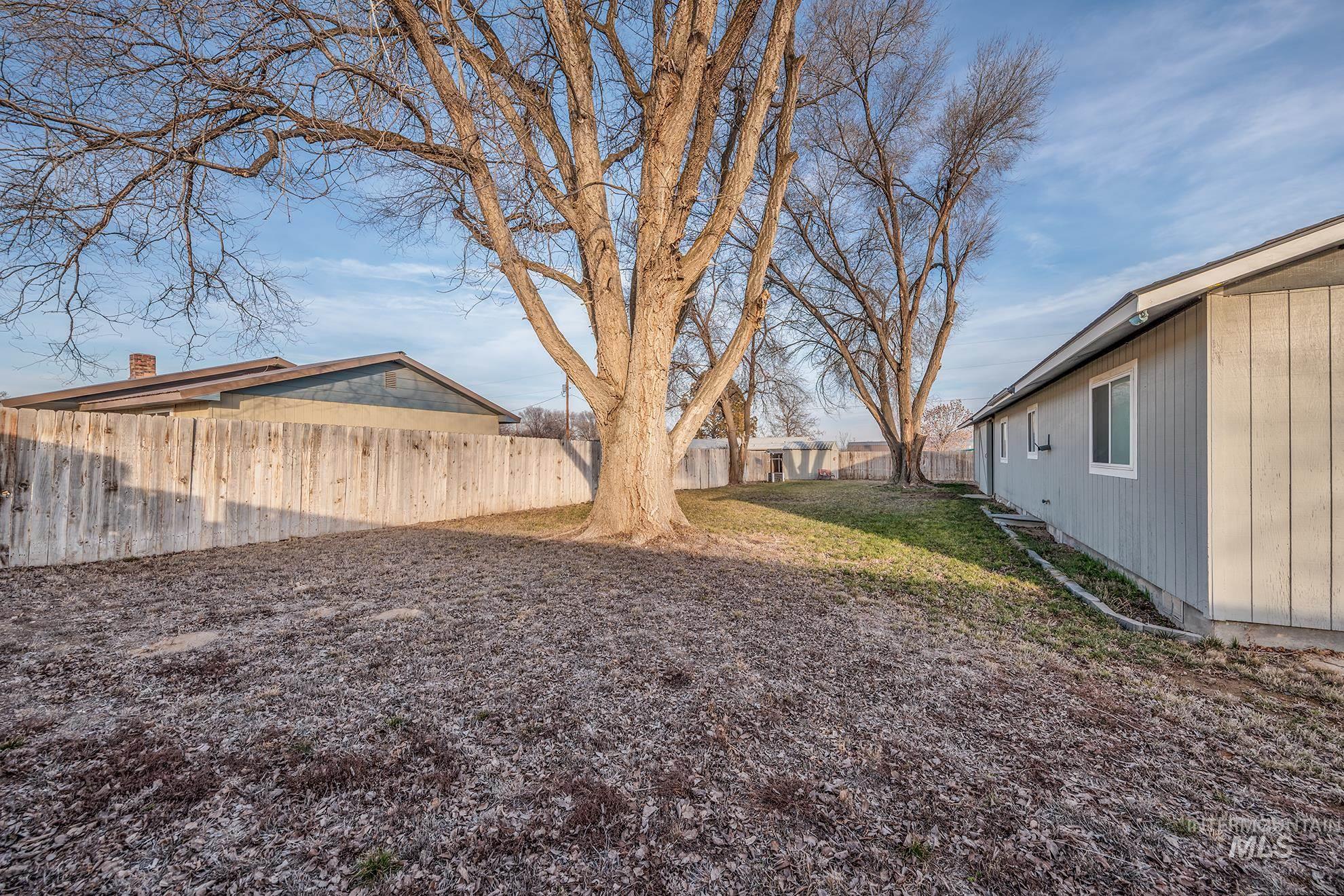 1394 Morton St., Vale, Oregon 97918, 2 Bedrooms, 1 Bathroom, Residential For Sale, Price $285,000,MLS 98974041