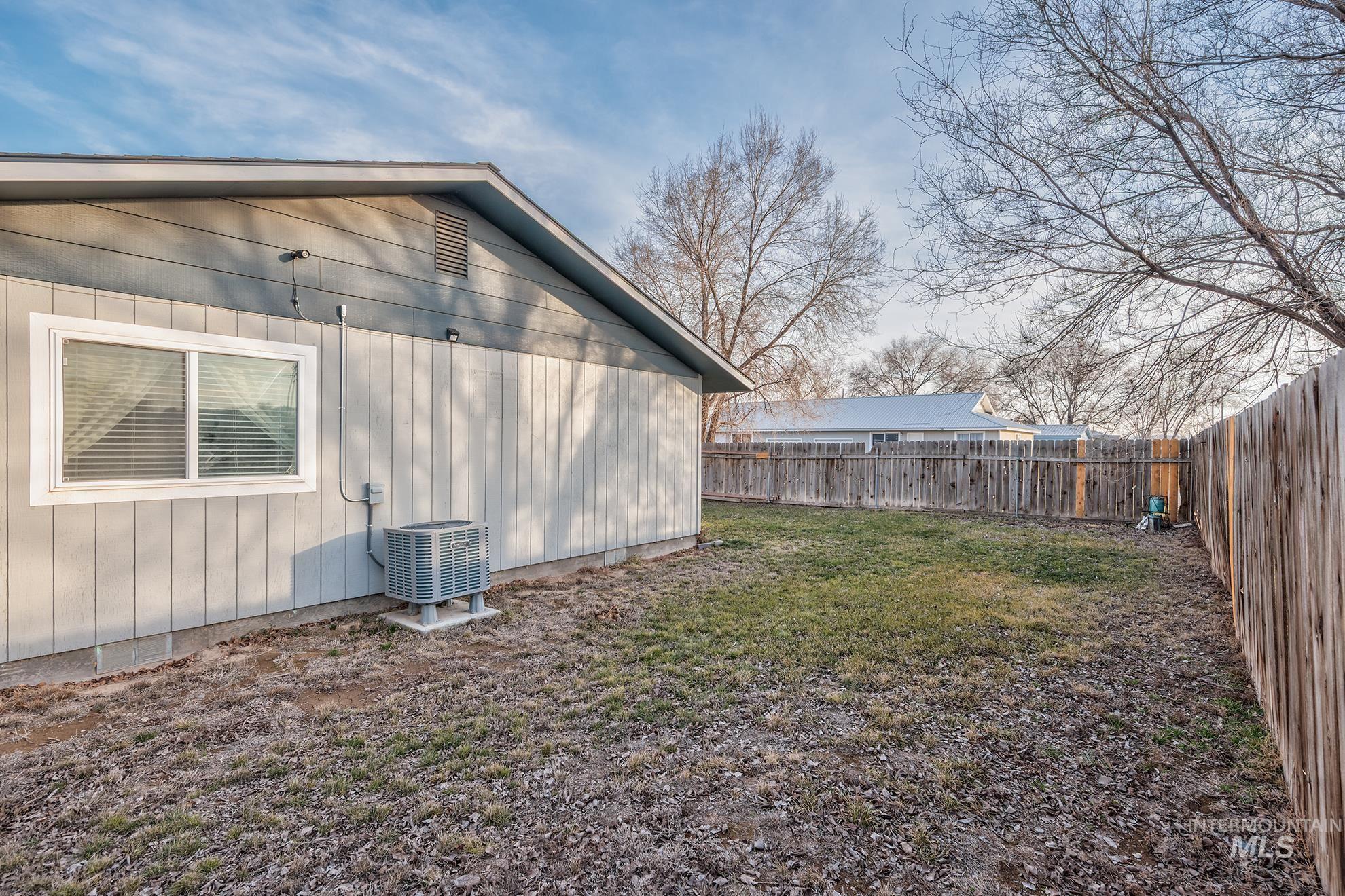 1394 Morton St., Vale, Oregon 97918, 2 Bedrooms, 1 Bathroom, Residential For Sale, Price $285,000,MLS 98974041