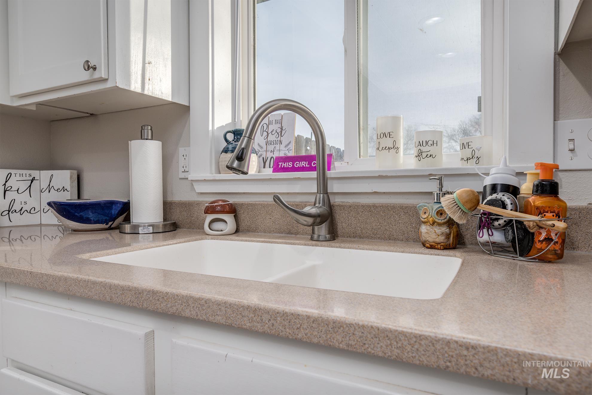 1394 Morton St., Vale, Oregon 97918, 2 Bedrooms, 1 Bathroom, Residential For Sale, Price $285,000,MLS 98974041