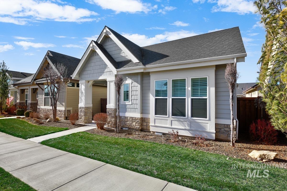 410 W Lockhart Lane, Meridian, Idaho 83646, 2 Bedrooms, 2 Bathrooms, Residential For Sale, Price $547,777,MLS 98974042