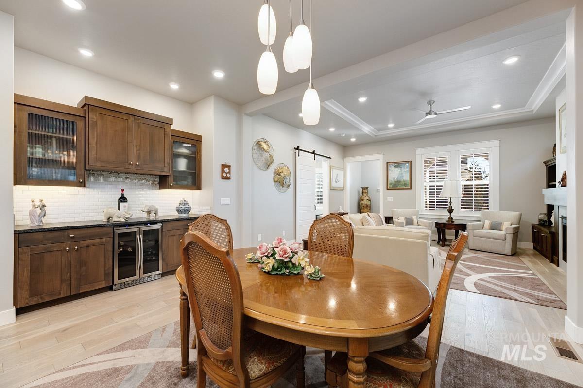 410 W Lockhart Lane, Meridian, Idaho 83646, 2 Bedrooms, 2 Bathrooms, Residential For Sale, Price $547,777,MLS 98974042