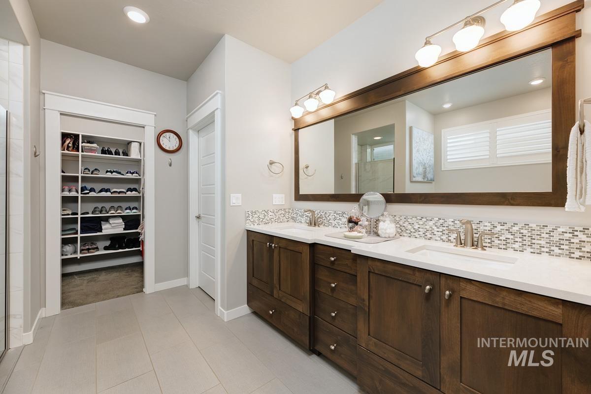 410 W Lockhart Lane, Meridian, Idaho 83646, 2 Bedrooms, 2 Bathrooms, Residential For Sale, Price $547,777,MLS 98974042