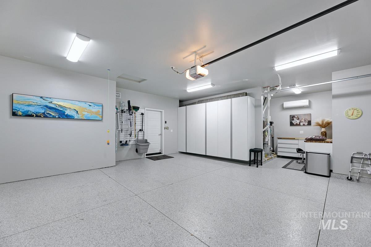 410 W Lockhart Lane, Meridian, Idaho 83646, 2 Bedrooms, 2 Bathrooms, Residential For Sale, Price $547,777,MLS 98974042