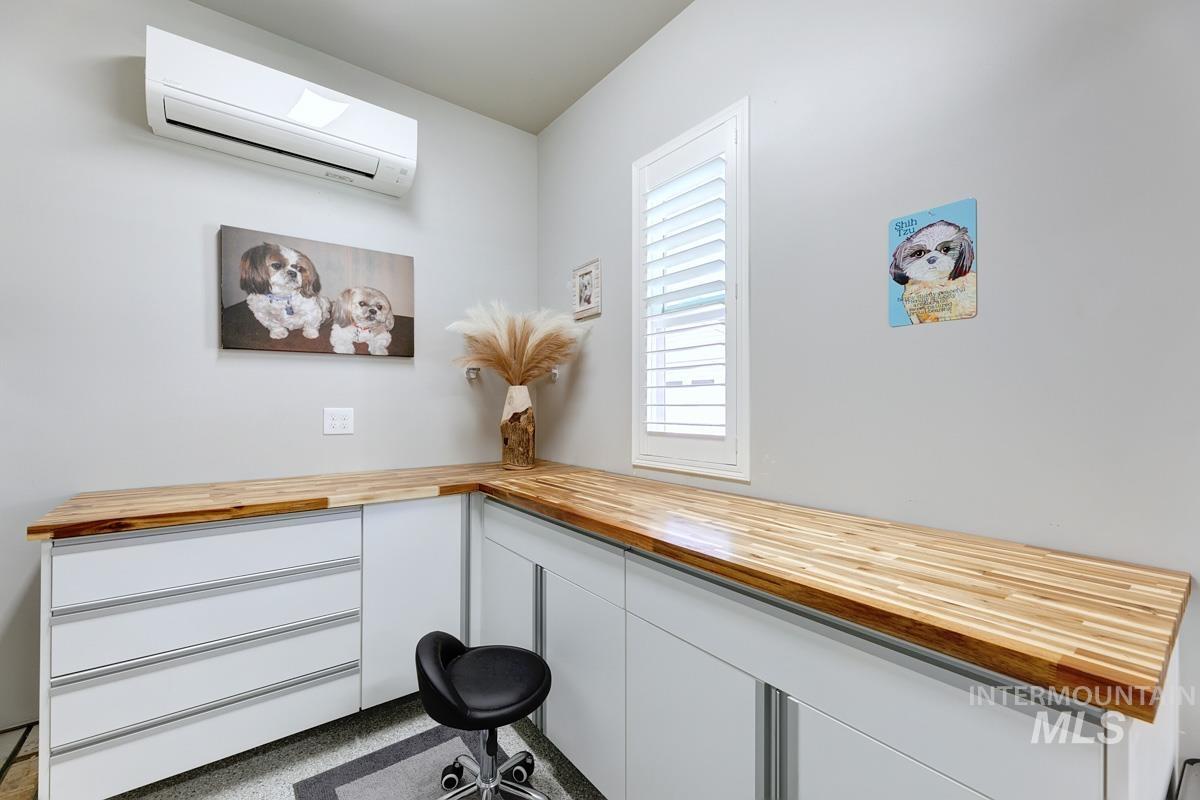 410 W Lockhart Lane, Meridian, Idaho 83646, 2 Bedrooms, 2 Bathrooms, Residential For Sale, Price $547,777,MLS 98974042