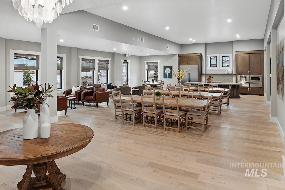 410 W Lockhart Lane, Meridian, Idaho 83646, 2 Bedrooms, 2 Bathrooms, Residential For Sale, Price $547,777,MLS 98974042