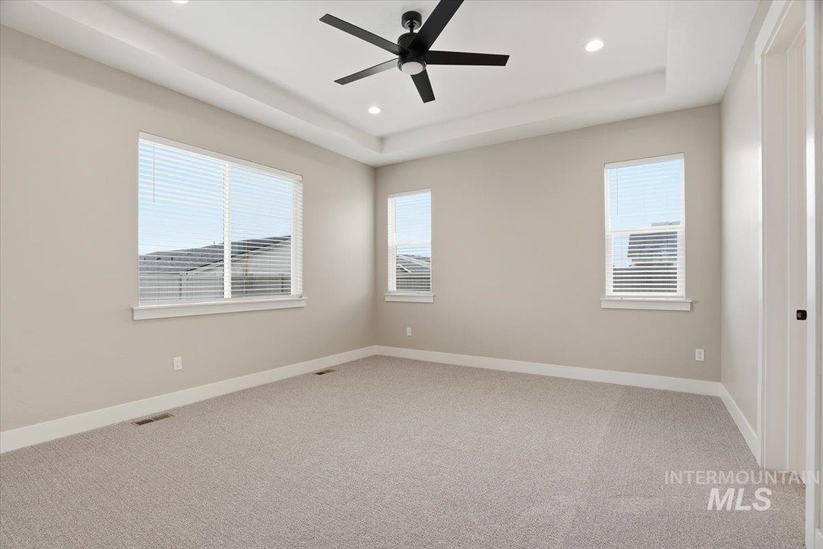 2422 N Kenora Ave, Star, Idaho 83669, 4 Bedrooms, 3.5 Bathrooms, Residential For Sale, Price $799,990,MLS 98974045