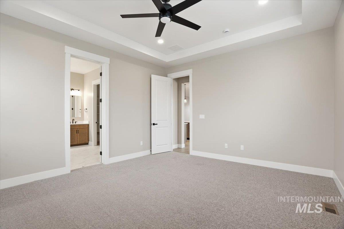 2422 N Kenora Ave, Star, Idaho 83669, 4 Bedrooms, 3.5 Bathrooms, Residential For Sale, Price $799,990,MLS 98974045