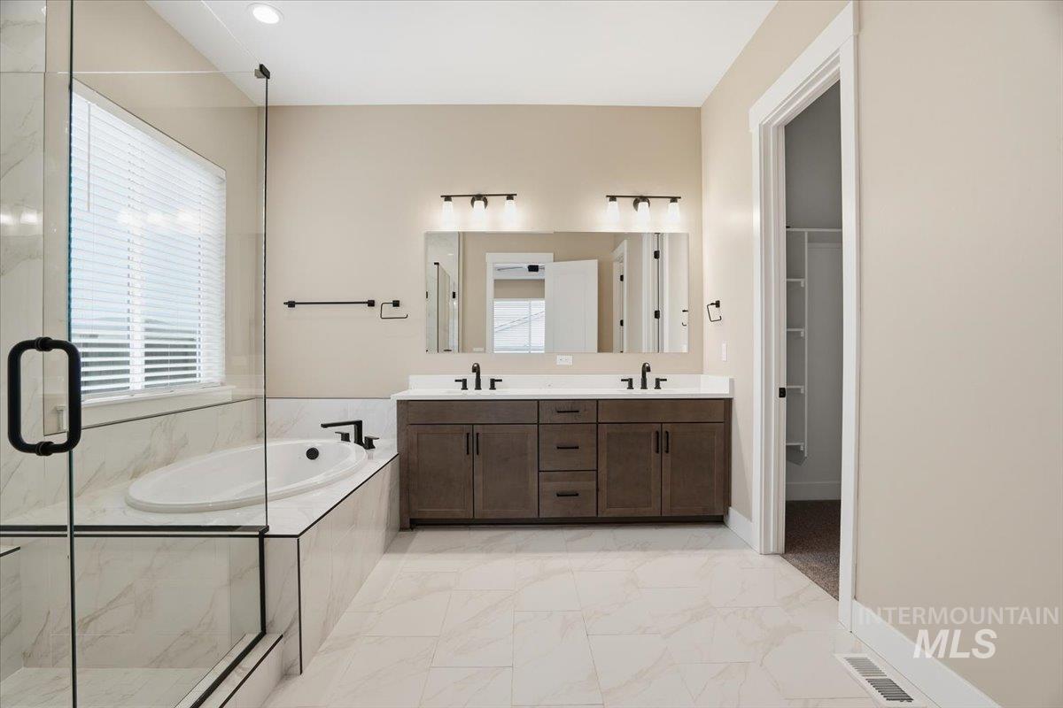 2422 N Kenora Ave, Star, Idaho 83669, 4 Bedrooms, 3.5 Bathrooms, Residential For Sale, Price $799,990,MLS 98974045