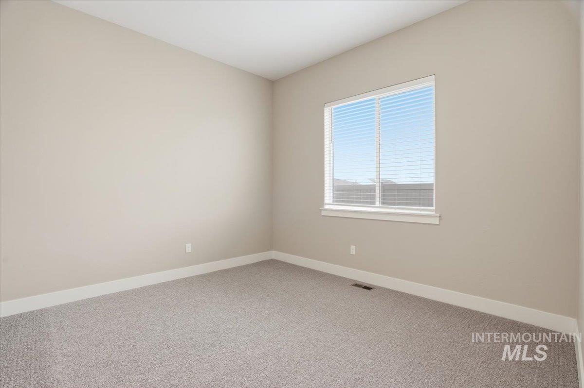 2422 N Kenora Ave, Star, Idaho 83669, 4 Bedrooms, 3.5 Bathrooms, Residential For Sale, Price $799,990,MLS 98974045