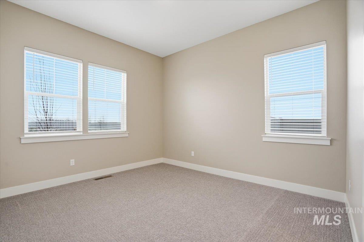 2422 N Kenora Ave, Star, Idaho 83669, 4 Bedrooms, 3.5 Bathrooms, Residential For Sale, Price $799,990,MLS 98974045