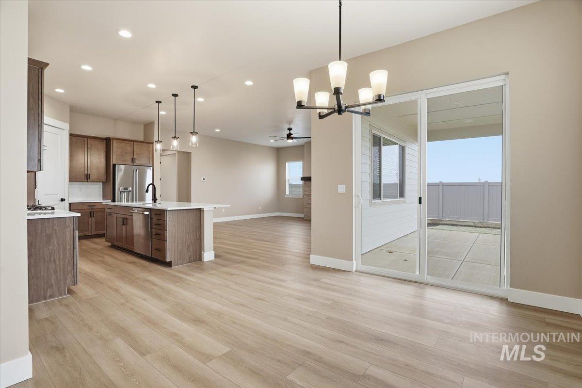 2422 N Kenora Ave, Star, Idaho 83669, 4 Bedrooms, 3.5 Bathrooms, Residential For Sale, Price $799,990,MLS 98974045