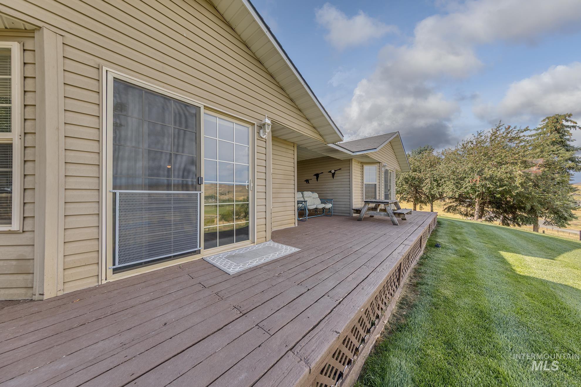 1715 Striker Lane, Weiser, Idaho 83672, 3 Bedrooms, 3 Bathrooms, Residential For Sale, Price $775,000,MLS 98974046