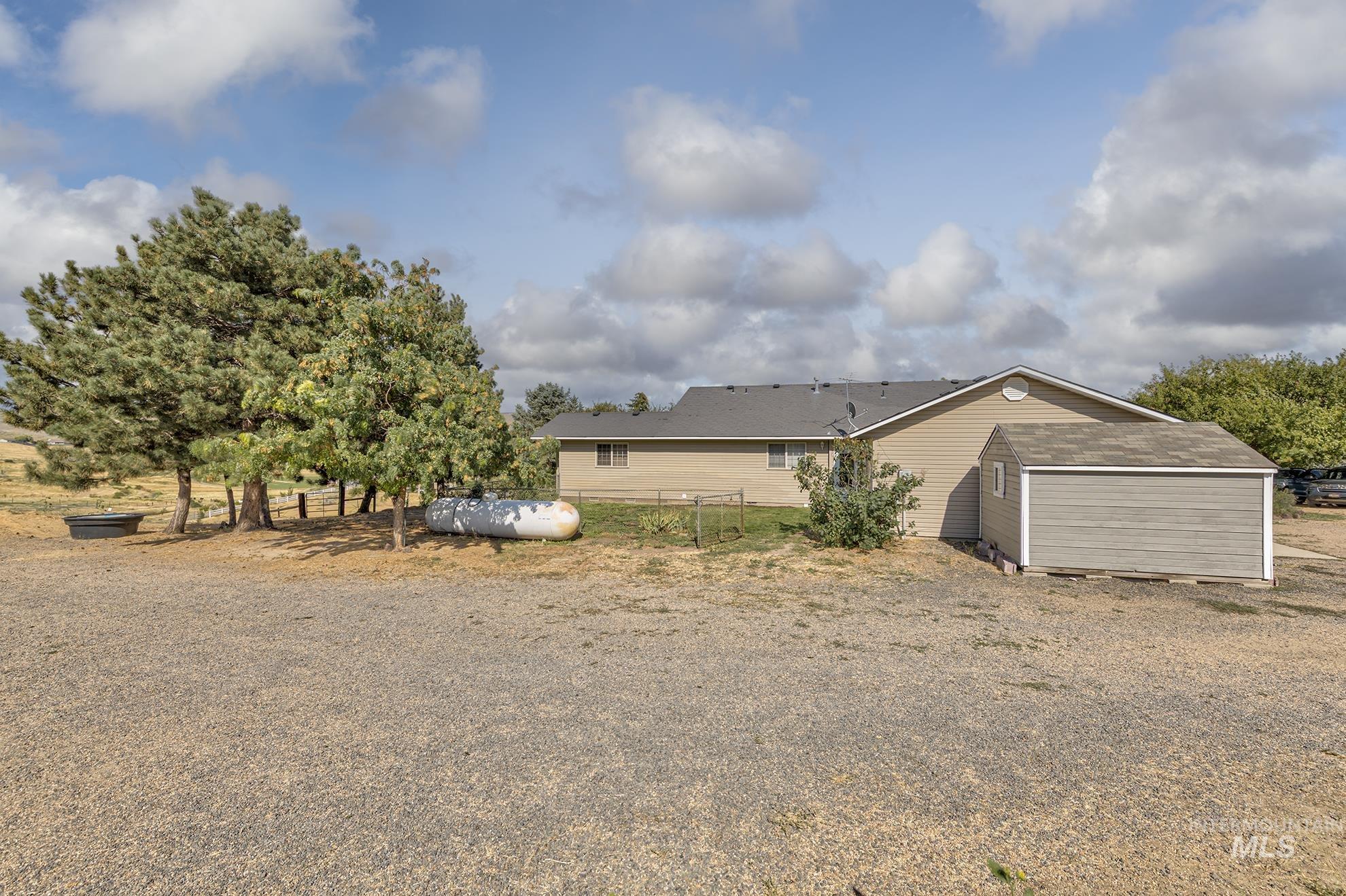 1715 Striker Lane, Weiser, Idaho 83672, 3 Bedrooms, 3 Bathrooms, Residential For Sale, Price $775,000,MLS 98974046