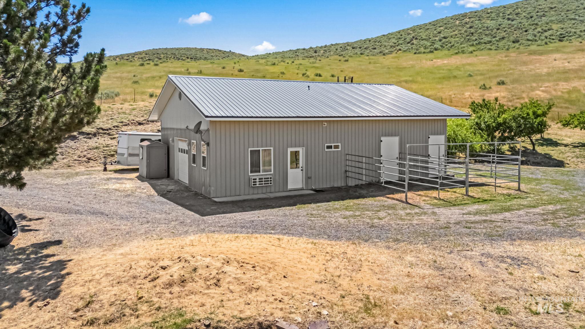 1715 Striker Lane, Weiser, Idaho 83672, 3 Bedrooms, 3 Bathrooms, Residential For Sale, Price $775,000,MLS 98974046