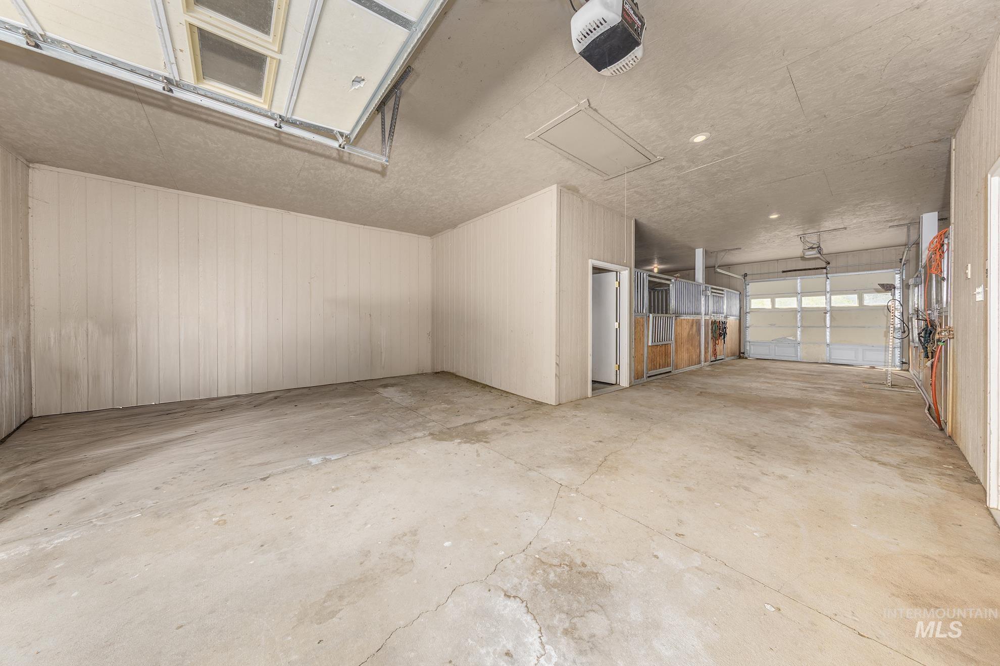 1715 Striker Lane, Weiser, Idaho 83672, 3 Bedrooms, 3 Bathrooms, Residential For Sale, Price $775,000,MLS 98974046