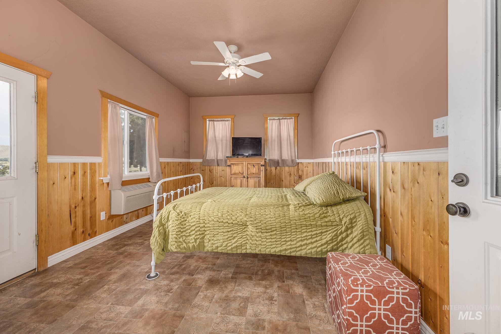 1715 Striker Lane, Weiser, Idaho 83672, 3 Bedrooms, 3 Bathrooms, Residential For Sale, Price $775,000,MLS 98974046