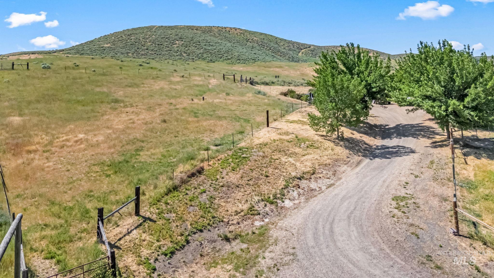 1715 Striker Lane, Weiser, Idaho 83672, 3 Bedrooms, 3 Bathrooms, Residential For Sale, Price $775,000,MLS 98974046